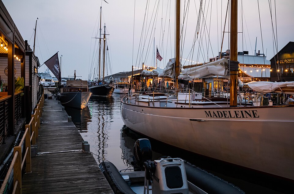 Newport Cliff Walk ocean views